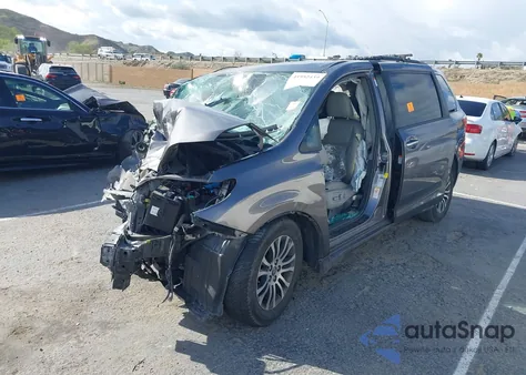 2019 Toyota Sienna Xle 8 Passenger из США, поврежденный, VIN 5TDYZ3DC8KS969639